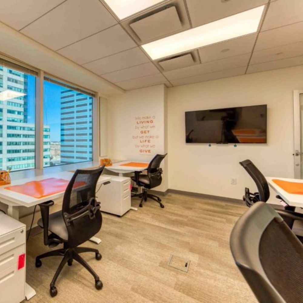Rent WorkSocial's Airbnb office space and workspace solutions that best suit your work needs.