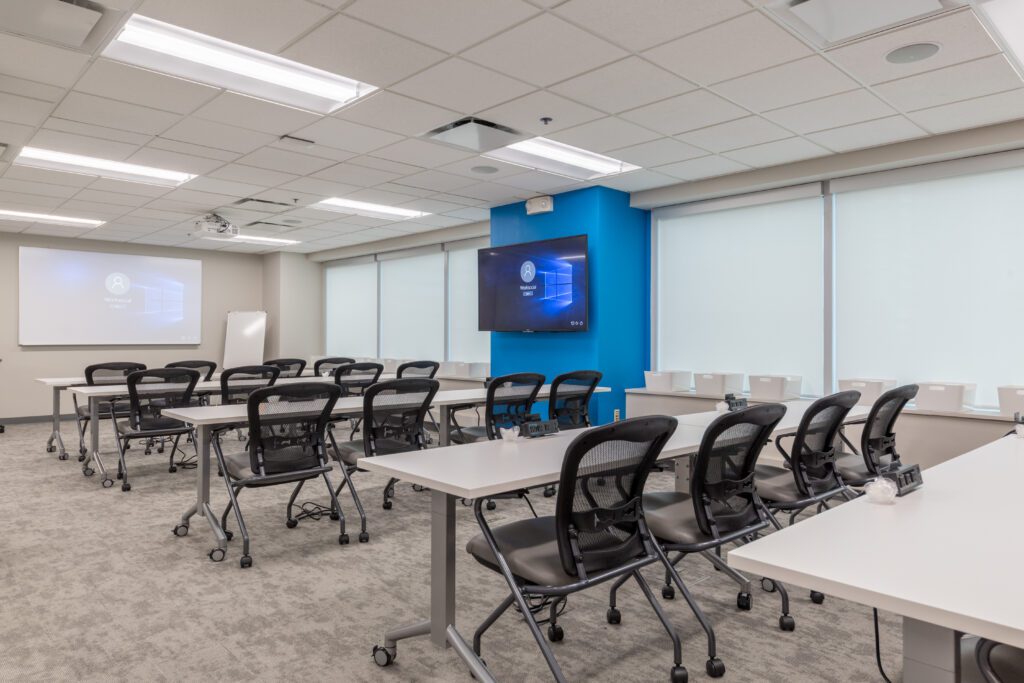 Rent training rooms NJ for corporate classroom with premium business-class design and technology solutions. Inquire to learn more.!