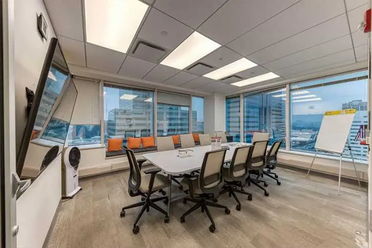 Book Jersey City Conference Rooms With Fully Equipped Infrastructure - Projector, Speaker, Mic, White Board, High Speed Internet & Audio/Video Conferencing.