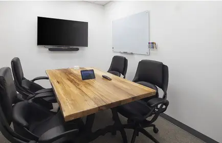 Book Meeting Rooms in Jersey City by Hour, Day or Month. Best Suited for Board Meetings, Team Meetings, Interviews, Workshops & Product Launches.