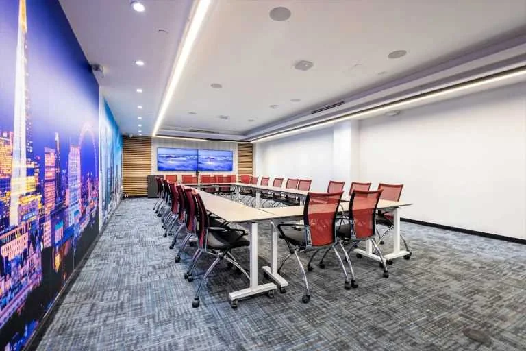 Rent classroom space NYC venues at affordable rates offered in a prime location. We keep things simple by just offering classroom rental services.